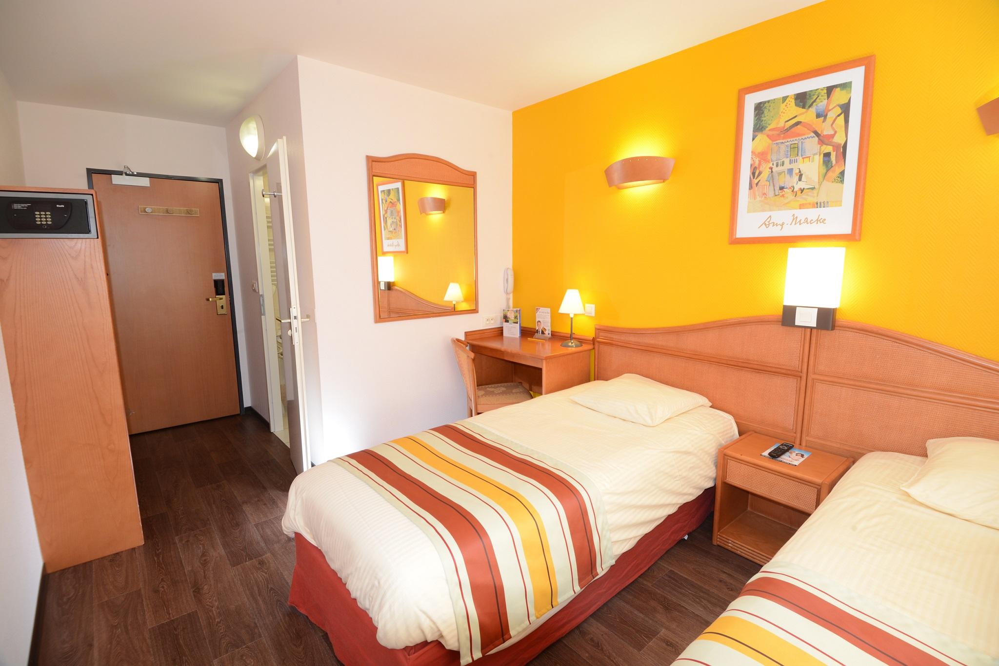 B&B Hotel Strasbourg Aeroport Holtzheim Exterior photo