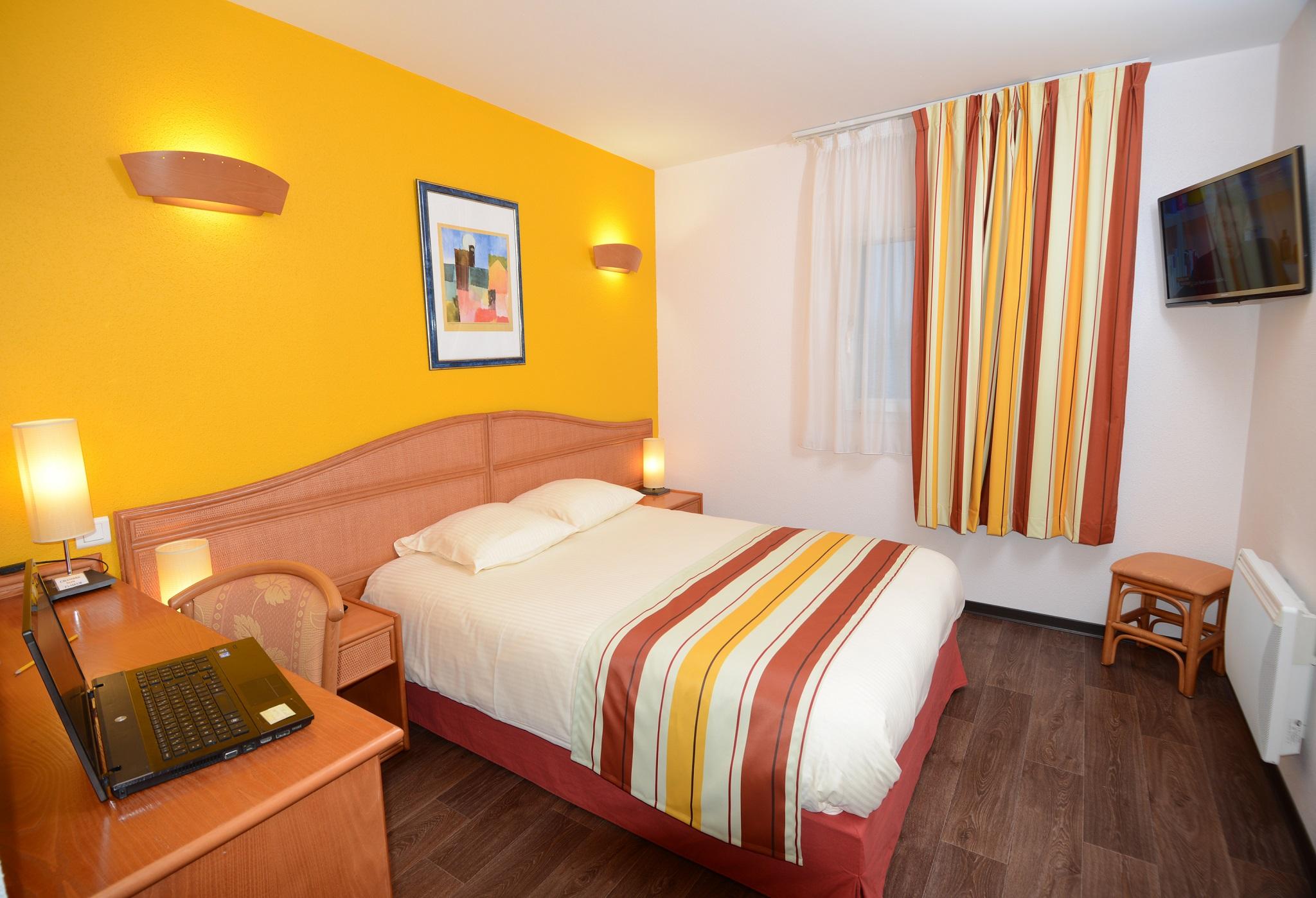 B&B Hotel Strasbourg Aeroport Holtzheim Exterior photo